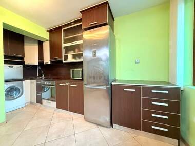Închiriere - Apartament în Bratia Miladinovi,  Burgas