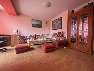 Miete - Wohnung in Awtogara,  Warna