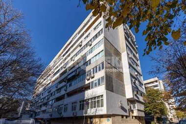 For sale - Apartment in VINS - Cherven ploshtad,  Varna