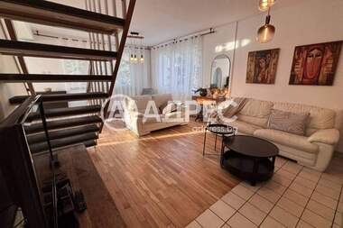 Închiriere - Apartament în Simeonovo,  Sofia