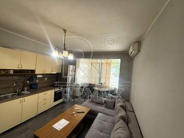 Продажба - Апартамент в Център,  Пловдив