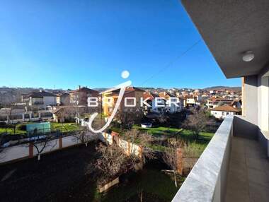 Vânzare - Apartament în Rezbarți,  Kărdjali
