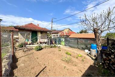 Продажа - Дом в Родина 4,  Русе
