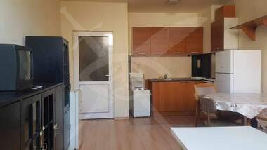 Închiriere - Apartament în Kolhozen pazar,  Varna