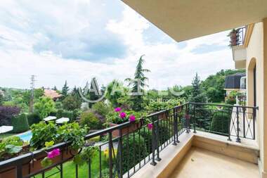 Închiriere - Apartament în Sfinții Constantin și Elena,  Varna