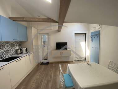 Miete - Wohnung in Grazka mahala,  Warna