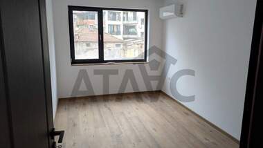 Închiriere - Apartament în Center,  Plovdiv