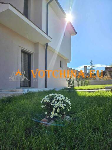 Vânzare - Casă în Lăka,  Burgas