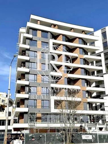 Продажба - Апартамент в Бриз,  Варна