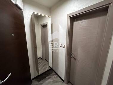 Verkauf - Wohnung in Mladejki halm,  Plowdiw