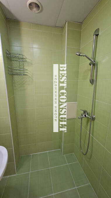 Închiriere - Apartament în Center,  Ruse