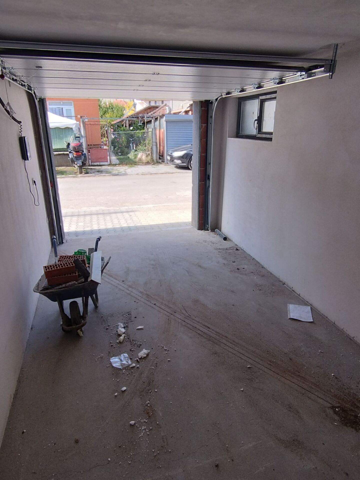 Parkplatz in Waroscha, Targowischte – Foto 8