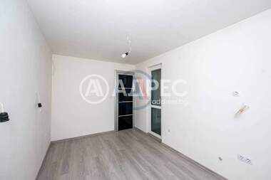 Vânzare - Apartament în Sădiîski,  Plovdiv