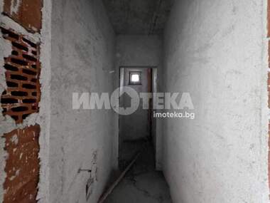 For sale - House in Voluiak,  Sofia