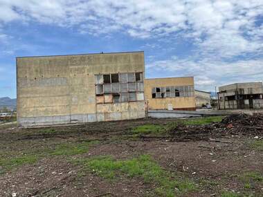 For sale - Warehouse in Momchilgrad,  Kardjali