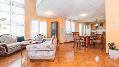 Vânzare - Apartament în Lazur,  Burgas