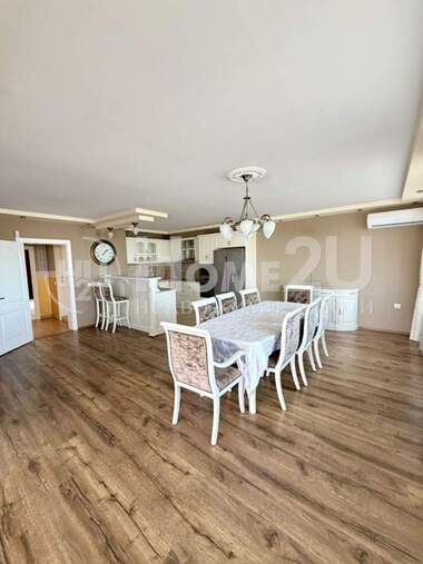 Vânzare - Apartament în Zornița,  Burgas