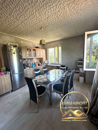 For sale - Floor of a house in Dimitrovgrad,  Haskovo
