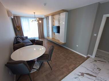 Închiriere - Apartament în Bratia Miladinovi,  Burgas