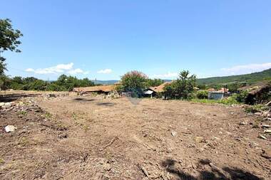 Vânzare - Teren de construcții în Djuliunița,  Veliko Tărnovo