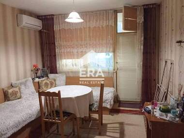 Vânzare - Apartament în Hale,  Iambol