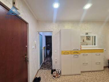 For sale - Apartment in 9-ti kvartal,  Pleven