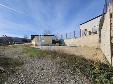 Vânzare - Spațiu industrial în Gorna Oriahovița,  Veliko Tărnovo