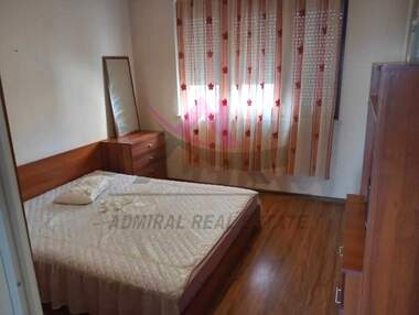 Închiriere - Apartament în Văzrajdane 1,  Varna