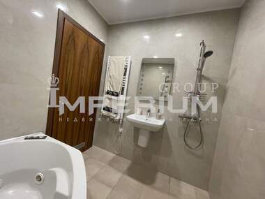 Închiriere - Apartament în Vinița,  Varna