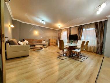 Miete - Wohnung in Zentar,  Burgas