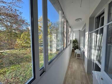 Închiriere - Apartament în Lazur,  Burgas