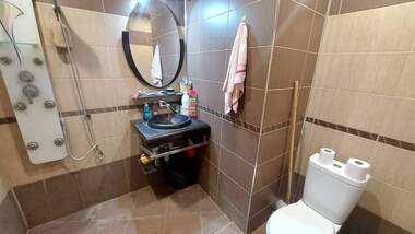 For sale - Apartment in Mladejki halm,  Haskovo