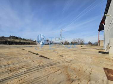 Vânzare - Spațiu industrial în Gorna Oriahovița,  Veliko Tărnovo