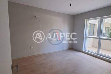 Vânzare - Apartament în Center,  Varna