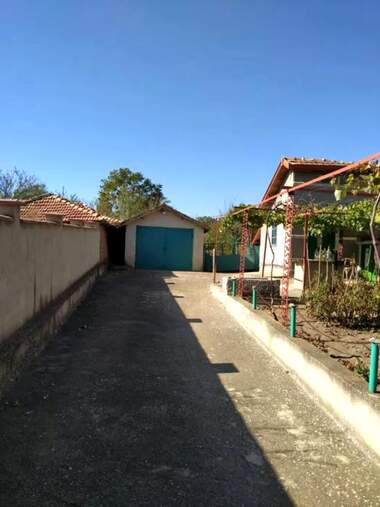 Vânzare - Casă în Snop,  Dobrice