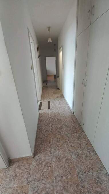 Închiriere - Apartament în Kamenița 1,  Plovdiv