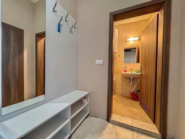 Închiriere - Apartament în Zornița,  Burgas