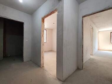 Продажба - Апартамент в Дружба 3,  Русе