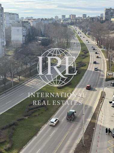 Продажба - Апартамент в Бриз,  Варна