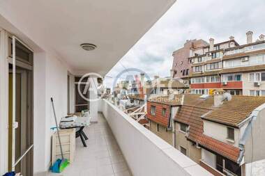 Vânzare - Apartament în Center,  Varna