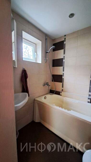 Închiriere - Apartament în Lazur,  Burgas