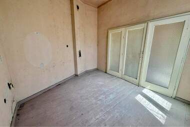 Продажба - Апартамент в Център,  Русе