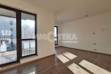 Продажба - Апартамент в Бриз,  Варна