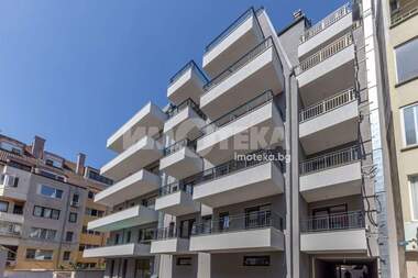 For sale - Apartment in Okrajna bolnica - Generali,  Varna