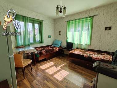 Продажа - Дом в Гулянци,  Плевен