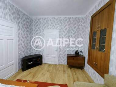 Închiriere - Apartament în Center,  Varna