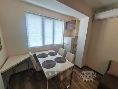 Închiriere - Apartament în Zdraveț Iztok,  Ruse