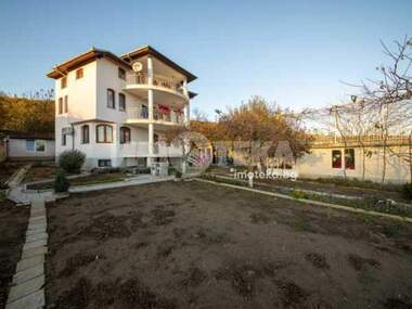 For sale - House in Vinica,  Varna