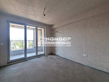 Продажба - Апартамент в Тракия,  Пловдив
