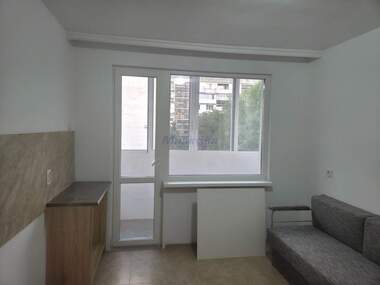 Închiriere - Apartament în Văzrajdane,  Ruse